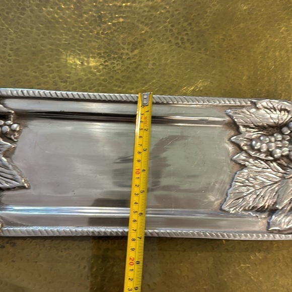 Vintage Betty Barrena Pewter Tray. Large Grape Leaf Tray w Handless - Picture 8 of 9